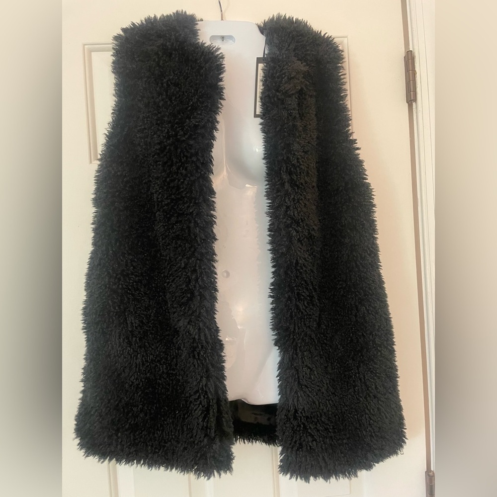 NWT $140 Charlie B Black Faux Fur Long Open Front Vest Size XS